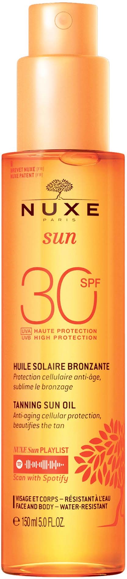 En solkrämflaska med SPF 30, orange färg och spraymunstycke, ger solskydd och minskar ålderstecken.