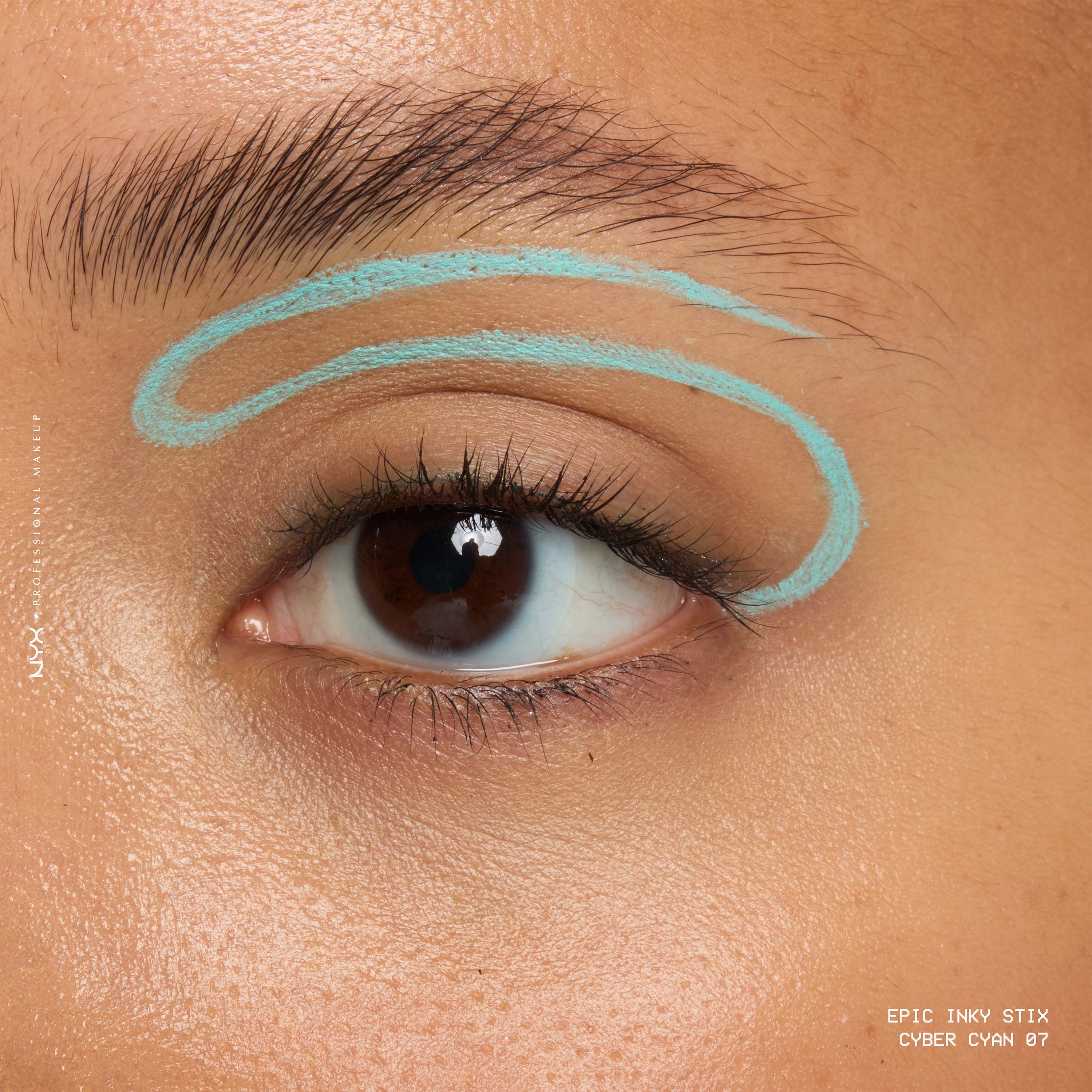 NYX PROFESSIONAL MAKEUP Epic Inky Stix Eyeliner 07 Cyber Cyan (obrázok 4)
