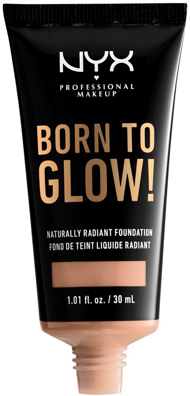 Czarna tuba podkładu NYX z beżowym napisem "Born to Glow" i próbka beżowego makijażu, wskazująca na promienny, lśniący wygląd.