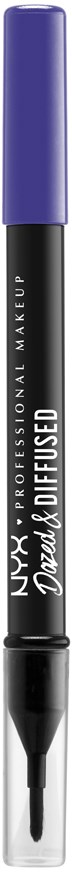 En svart markeringspenna med lila lock, märkt NYX Professional Makeup, Dipped & Diffused, används för smink.