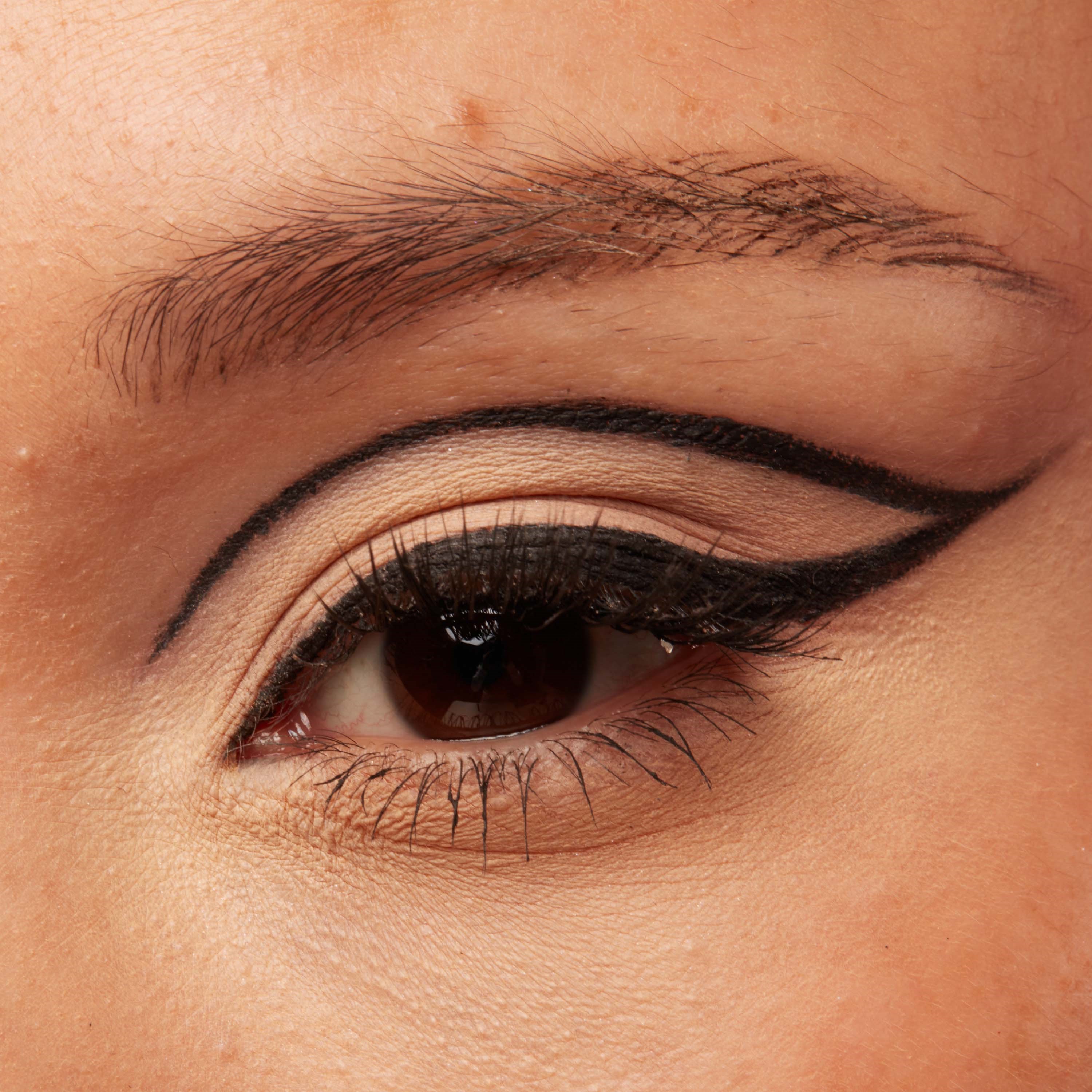 NYX PROFESSIONAL MAKEUP Epic Ink Liner, Waterproof Liquid Eyeliner Bla (obrázok 4)