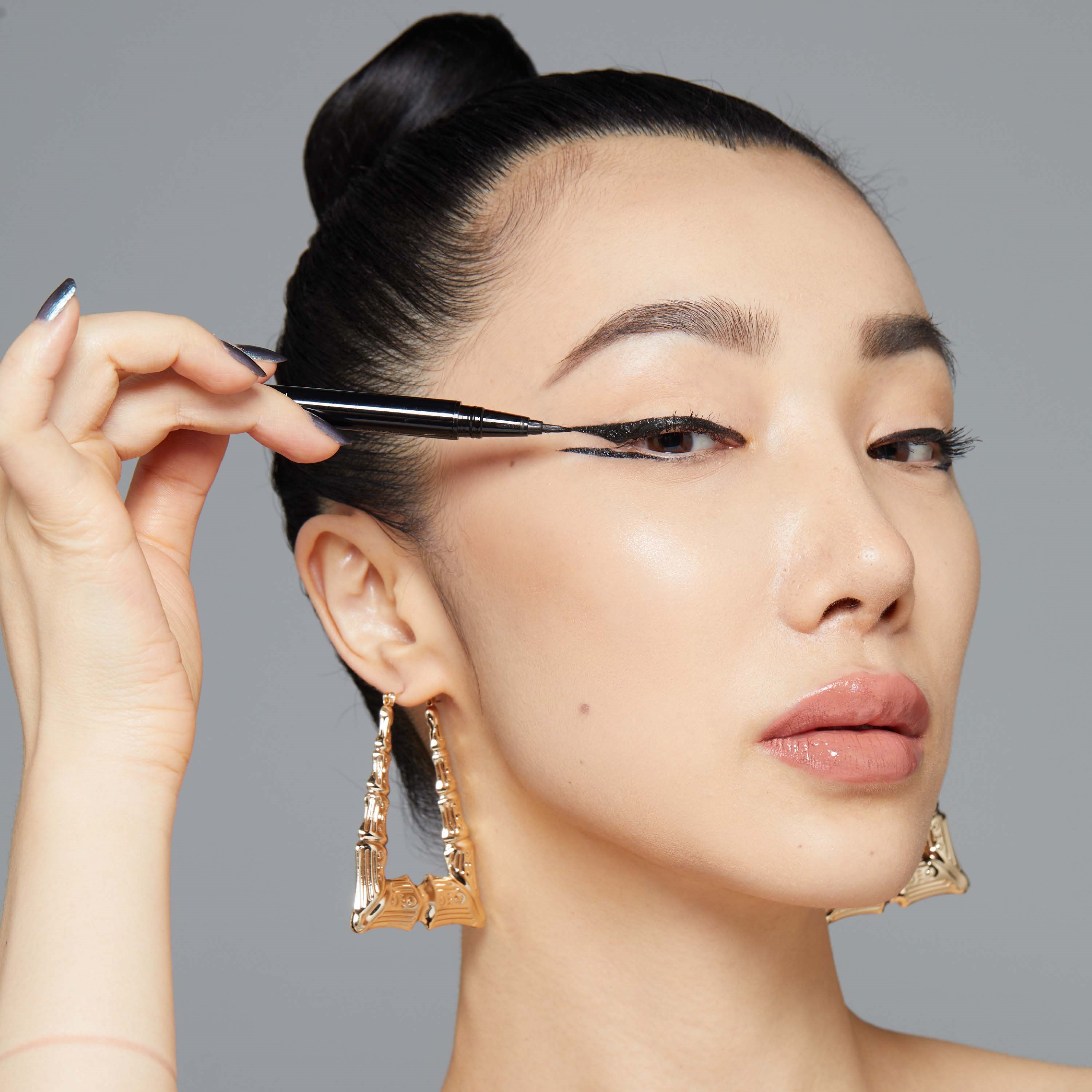 NYX PROFESSIONAL MAKEUP Epic Ink Liner, Waterproof Liquid Eyeliner Bla (obrázok 5)