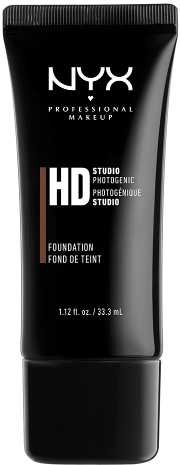 Svart tub med vit och orange text för NYX HD-foundation. Det är en makeupprodukt.