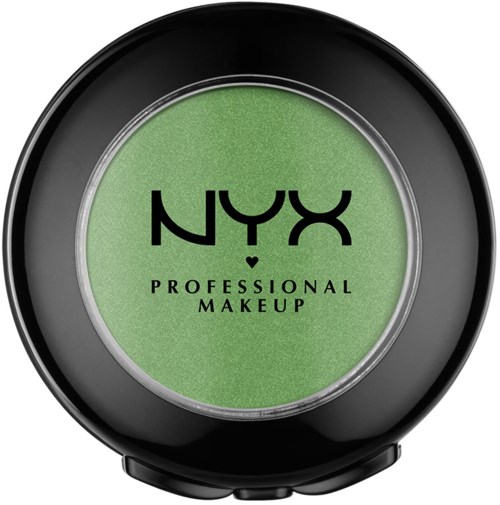 En rund behållare med grömt sminkinnehåll och NYX Professional Makeup-loggan på toppen.