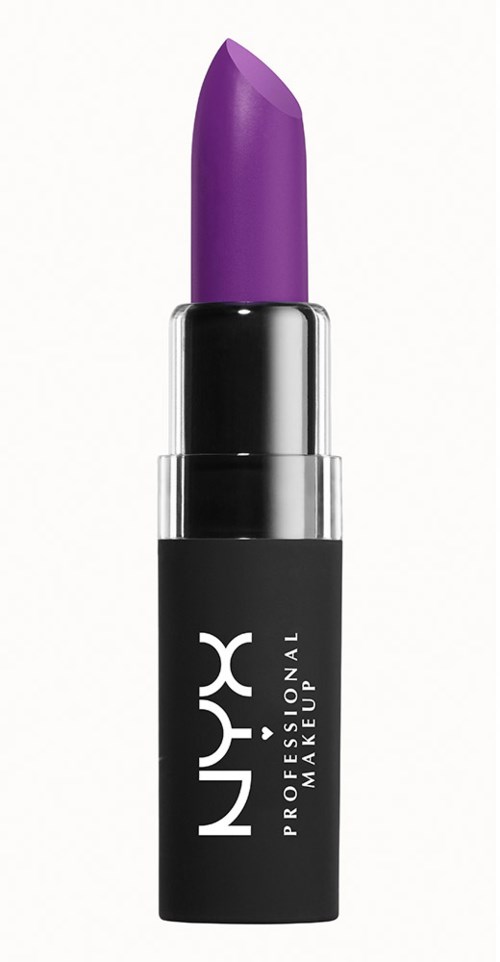 En lilla leppestift i svart og sølvfargede bøtte fra NYX Professional Makeup.