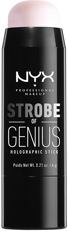 En svart och vit sminkstift med rosa upptill, märkt 'NYX Strobe of Genius,' används för highlighting.