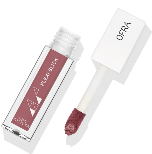 En läppglansrör med rosa färg och en vit appliceringspinne. Märket är OFRA och det står 'FLEXI SLICK'.