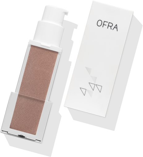 En brun vätskegrundlofttärring med vit pump och vit box märkt OFRA.