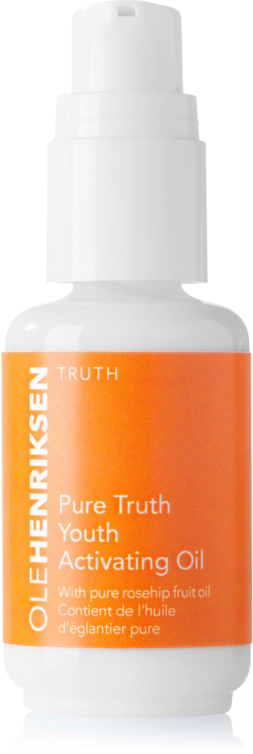 Valkoinen pullo, oranssilla tarralla, jossa lukee Olehenriksen, Pure Truth Youth Activating Oil, ja siinä on pumppu.