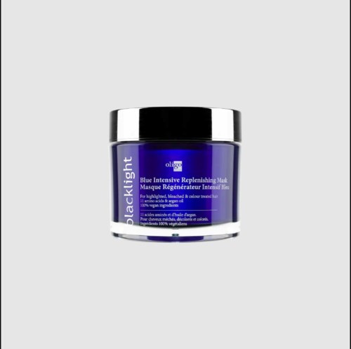 Niebieski słoik z czarną zakrętką, oznaczony "Blacklight" i "Hydro Intensive Replenishing Mask."