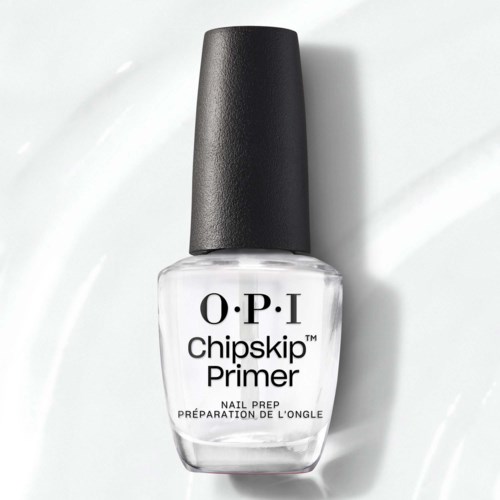 En klar nagelprimer-flaska med svart kork, märkt O.P.I Chipskip Primer för nagelförberedelse.