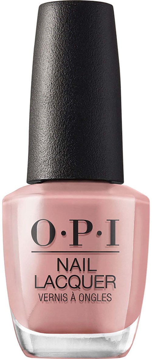 Ljusrosa nagellacksflaska med svart lock, etiketten heter O.P.I Nail Lacquer.