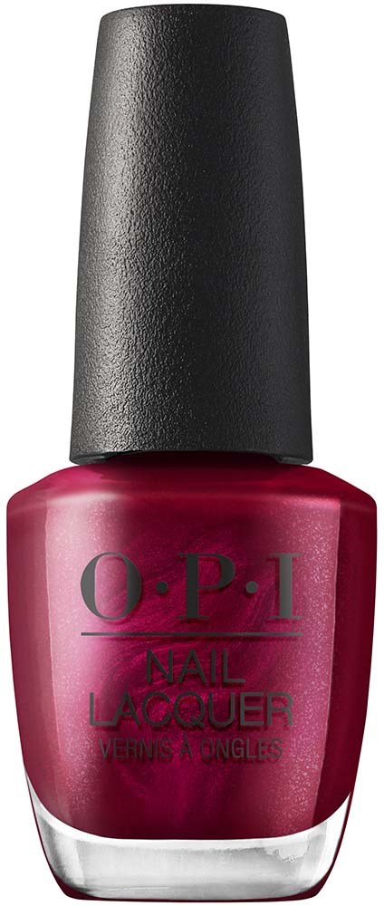 Een flesje donkerroze nagellak met een zwarte dop. Het label toont O.P.I en nagellak.