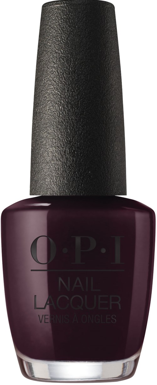 En mörklila nagellackflaska med svart lock från OPI. Den är lång och cylindrisk. Etiketten säger nagellack.