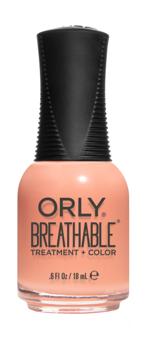 En flaske av ORLY Breathable neglebehandling og fargelakk i lys rosa med svart lokk.