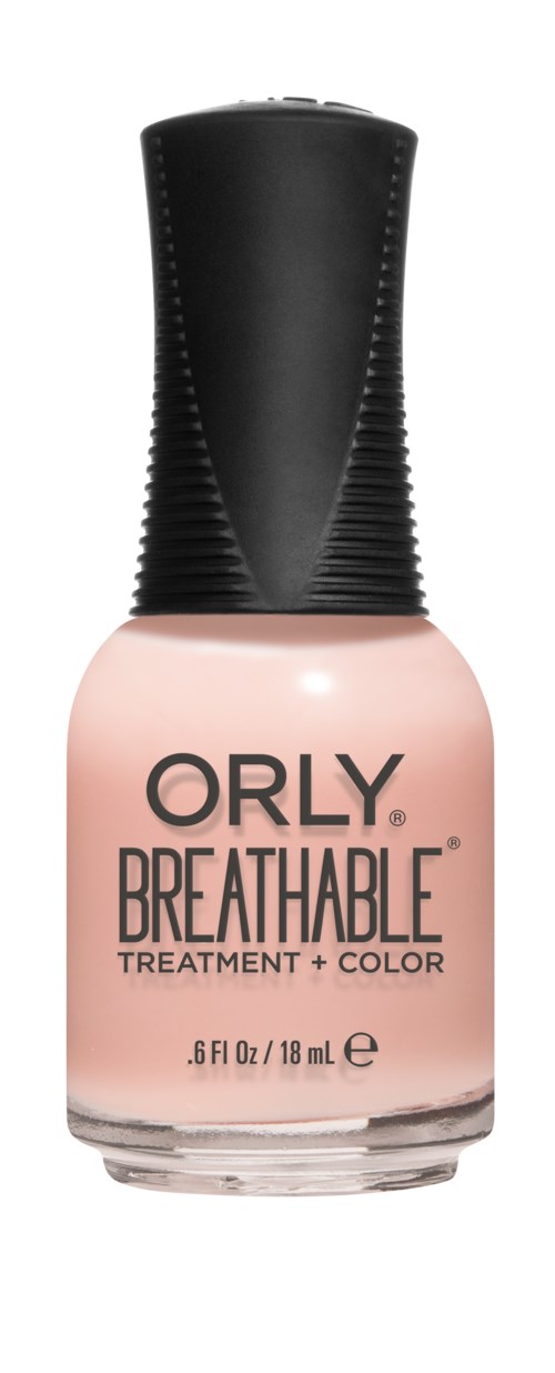En flaske med ORLY breathable neglelakk, lys rosa farge, med svart lokk, og tekst som viser behandling og farge.