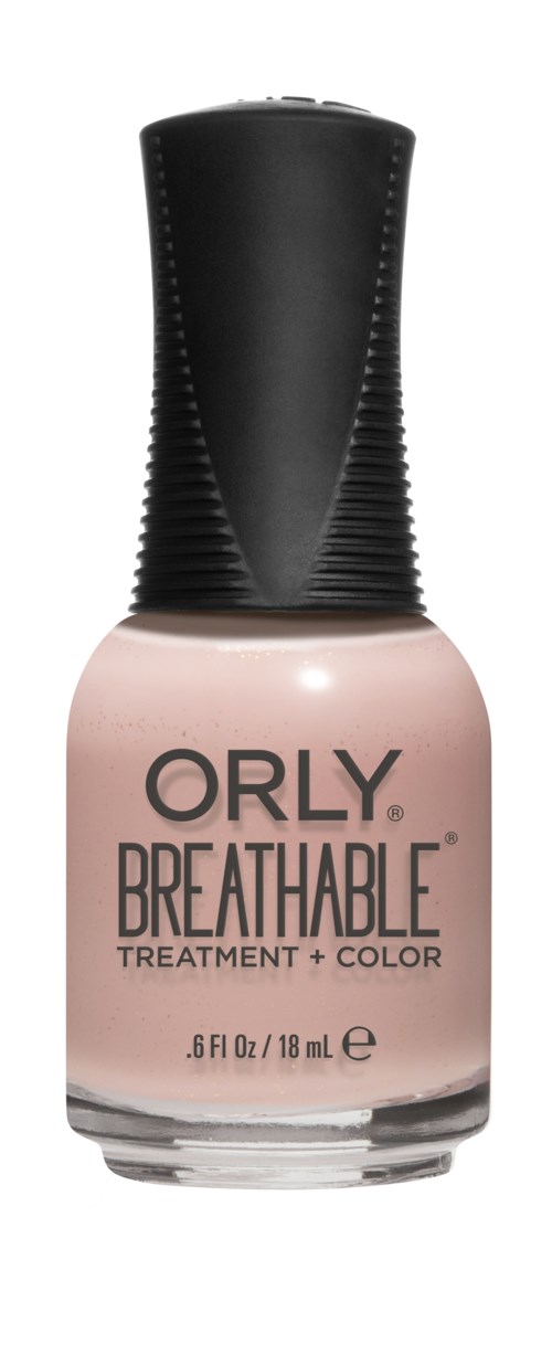 En flaske med ORLY Breathable neglelakk, lyse rosa farge, med svart hette, egnet for behandling og farge.