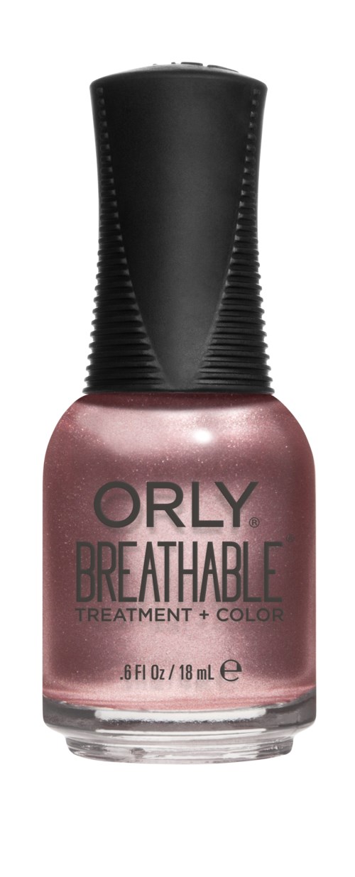 En rosa neglelakkflaske merket 'ORLY' og 'BREATHABLE', med svart lokk, som viser at det er for neglelakk.