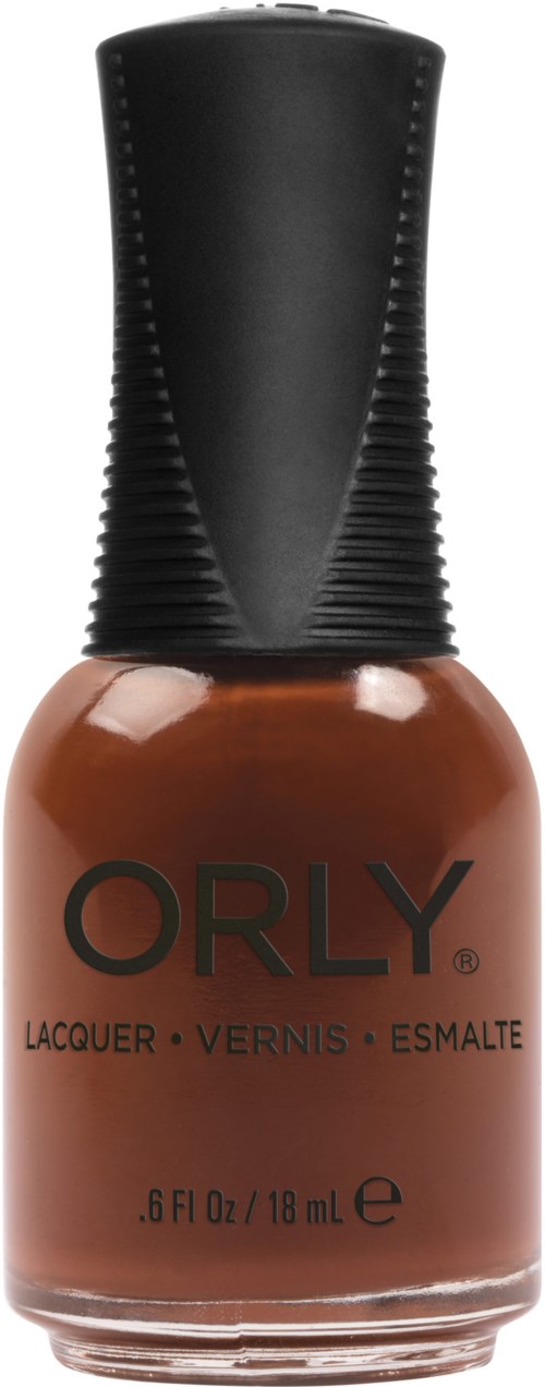En flaska med orangebrun nagellack med svart topp och märket 'ORLY' på fronten.
