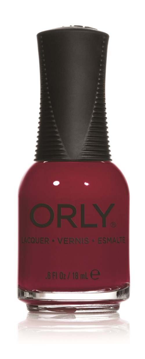 En flaska mörkröd nagellack med svart lock och märket 'ORLY' på.