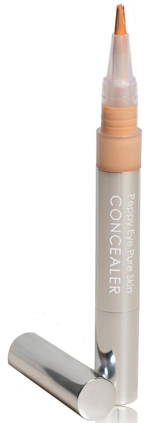 En beigefarget concealer-penne med fin tupp og sølvhette, laget for sminke.