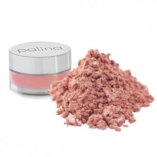 Ein Glas mit rosa Rouge neben einem Haufen losem rosa Puder. Das Glas trägt den Namen "palina" auf der Oberseite.