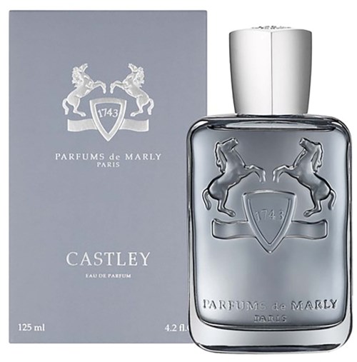 En parfymflaska och box med en häst och sköld-logga, märkt "Castley" av Parfums de Marly, Paris.