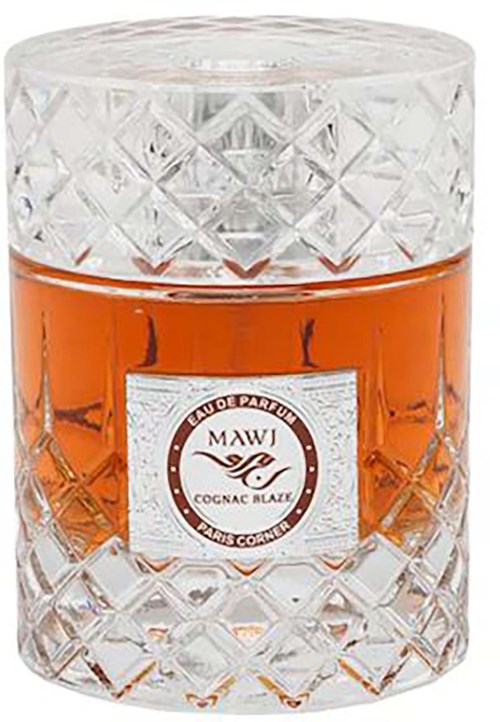 Et glass med diamantmønster, fylt med ravfarget væske, merket 'Cognac Max'.
