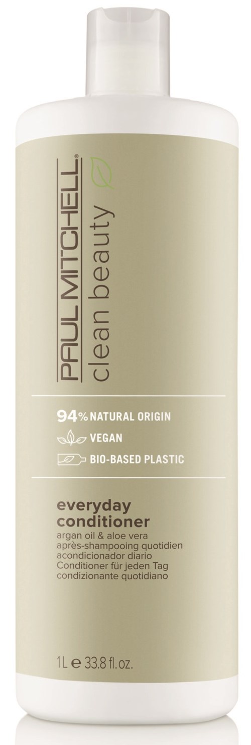 En flaska Paul Mitchell Clean Beauty daglig balsam med naturliga ingredienser, veganvänlig och i biologiskt nedbrytbar förpackning.