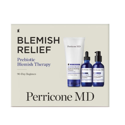 En hudvårdsset med en tub och två flaskor för att behandla finnar, märkt Perricone MD Blemish Relief.