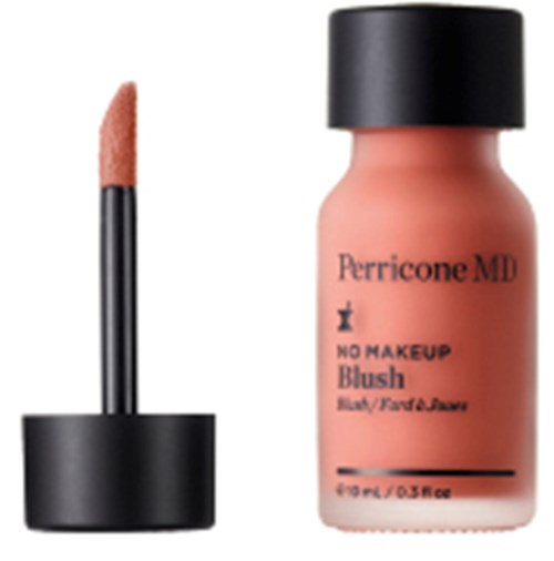 En liten makeup-børste og en flaske med blush fra Perricone MD.