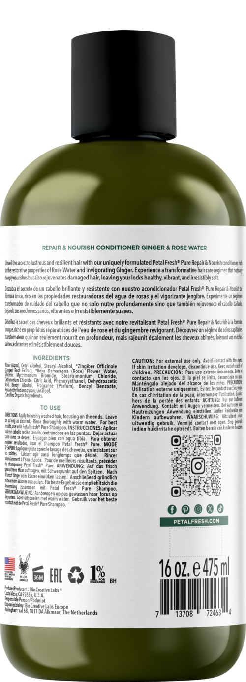 Grüne Flasche mit schwarzem Deckel, Aufkleber zeigt Text über Haarspülung mit Ingwer und Rosenwasser, Barcode und QR-Code.