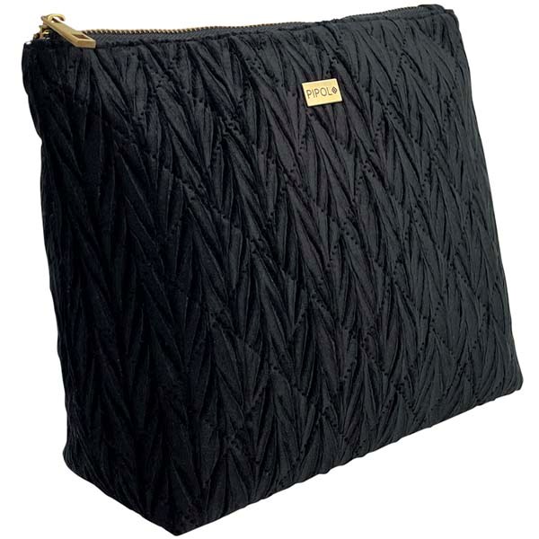 Läs mer om PIPOLS BAZAAR Triangle Cosmetic Bag Quilted Black