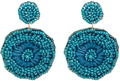 Blå pärlade örhängen med cirkulär design och detaljerade små pärlmönster och blombanor.