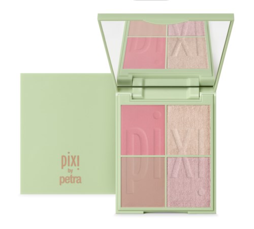 En sminkpall med fyra pastellfärgade sektioner, inklusive rosa och ljusbeige nyanser. Kompakten har en spegel inuti.