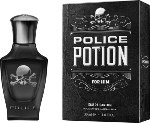 En sort flaske med en kranium og kors, ved siden af en tilsvarende æske mærket 'Police Potion for Him' parfume.