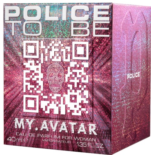 En lyserød, glitrende boks med en QR-kode og et hjernebillede, mærket som parfume "My Avatar."