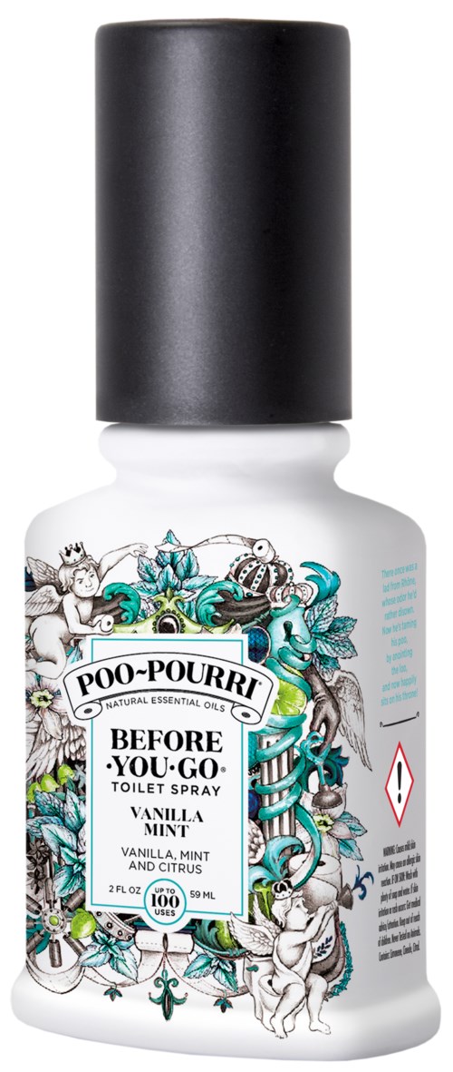 En liten vit flaska märkt Poo-Pourri med färgglada teckningar av djur och växter, doft är vaniljmynta.