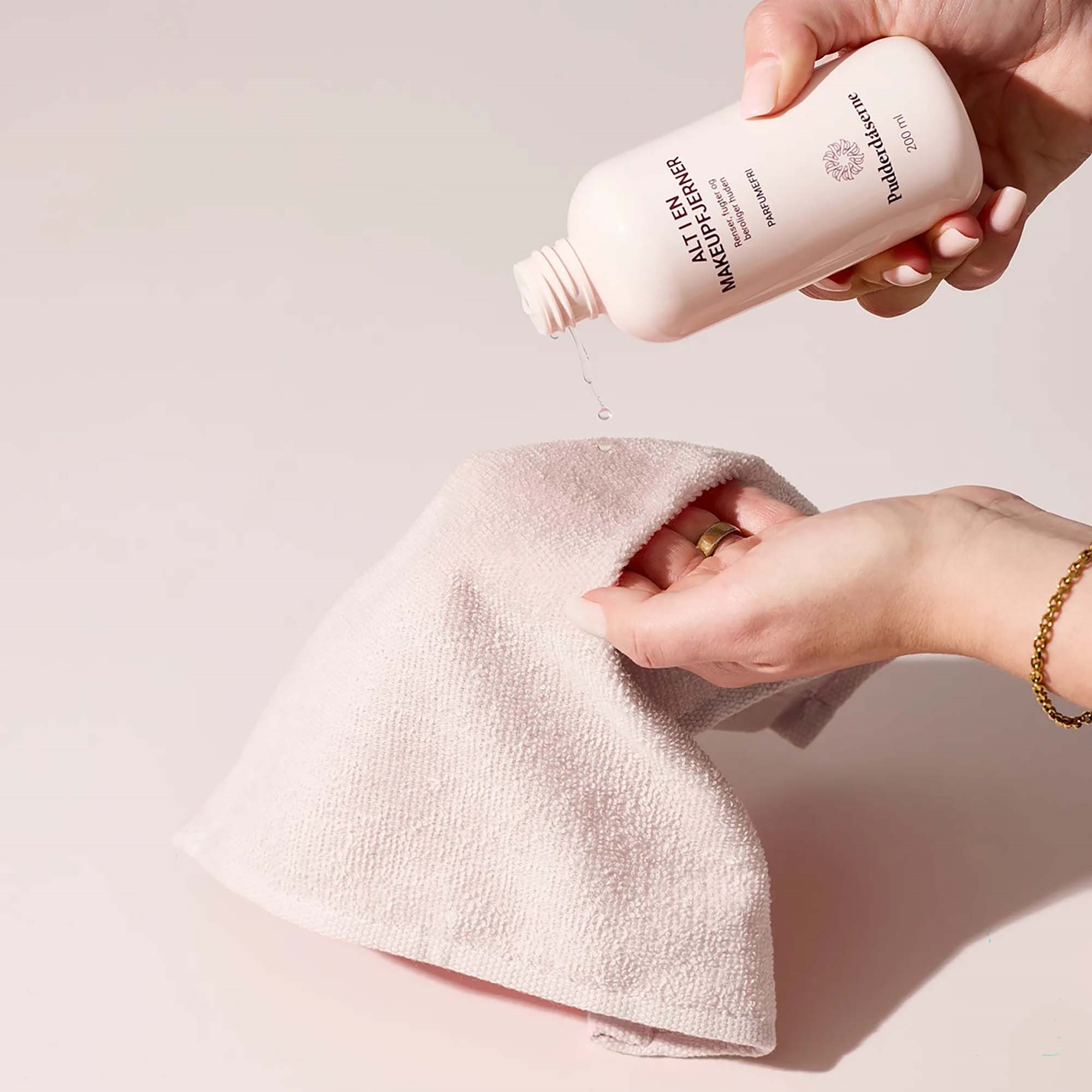 Pudderdåserne All-in-One Makeup Remover 200 ml (obrázok 3)