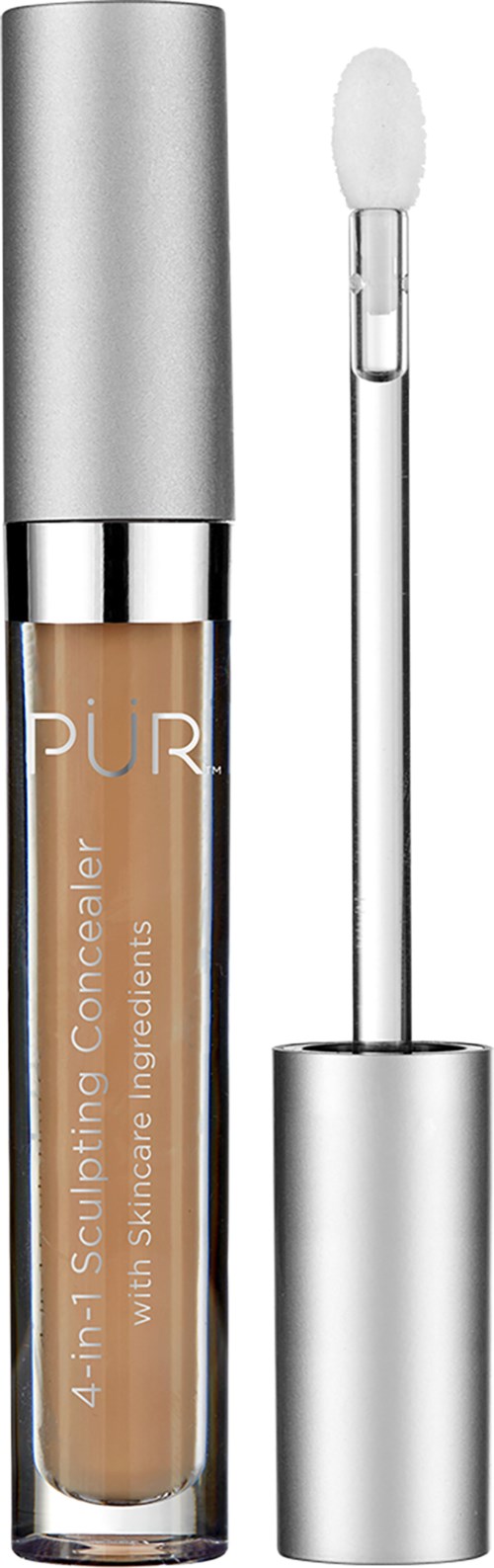 En concealer-flaske med sølvlokk og en hvit påføringsspire med svampetip.