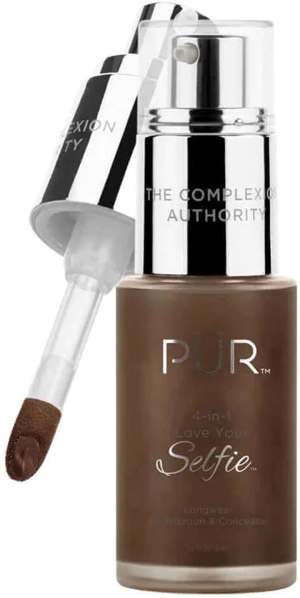 Eine braune Flasche mit Pumpverschluss, beschriftet 'PUR 4-in-1 Love Your Selfie.'