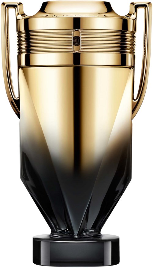 Een gouden en zwarte trofee met handvatten, glanzend en elegant, op een zwarte basis.