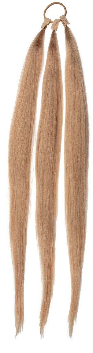 Lång blond hårförlängning med en metallring upptill. Det verkar mjukt och glänsande.