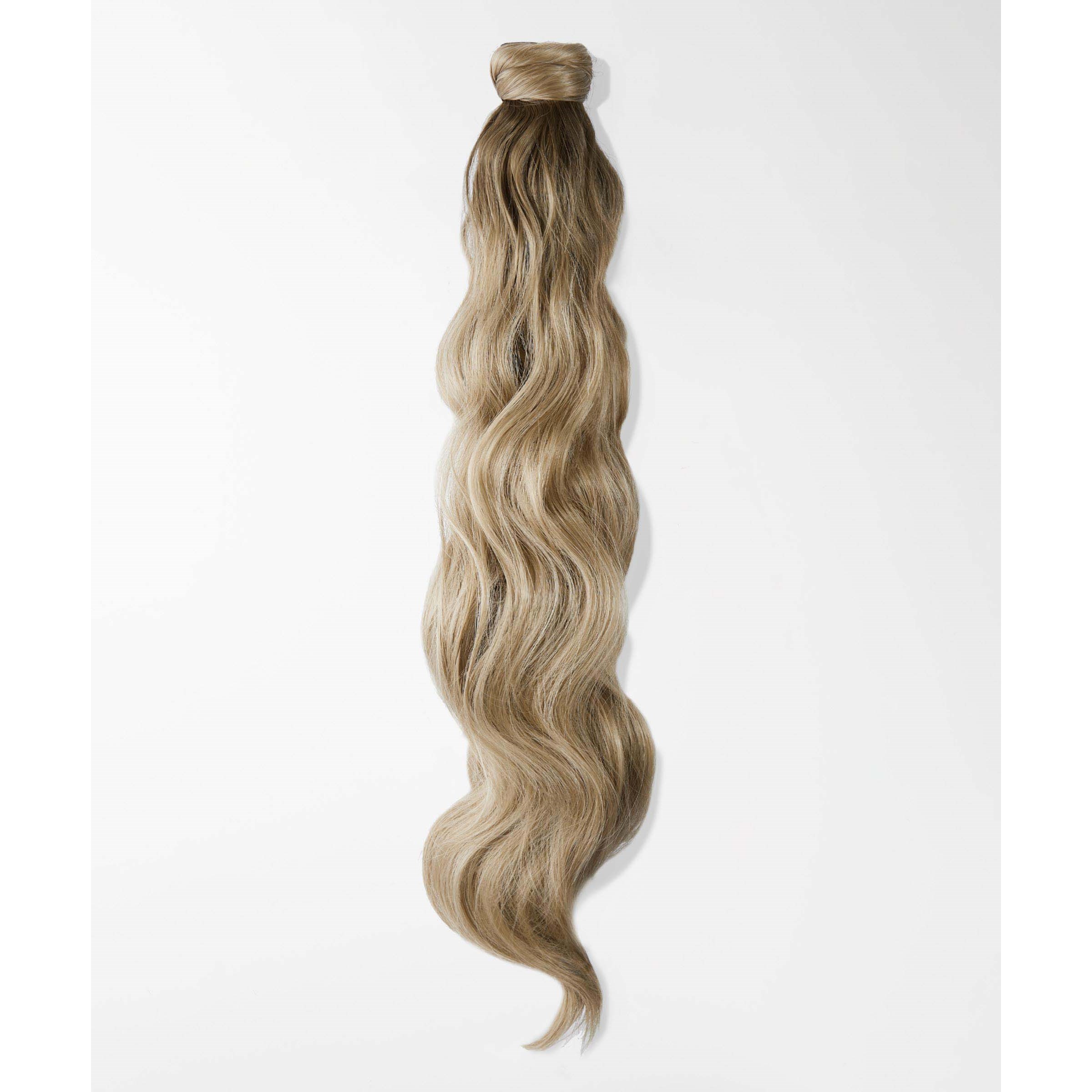 Läs mer om Rapunzel of Sweden Vegan Fibre Clip-in Ponytail Beach Wave Brown Ash