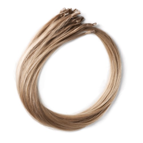 Ett gäng blonda hårförlängningar formade som en cirkel på en vit bakgrund.