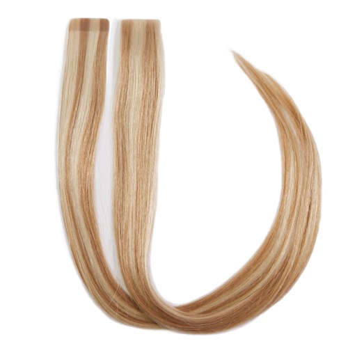Tre blonde hår extensions, to lige og én let buet, placeret på en hvid baggrund.