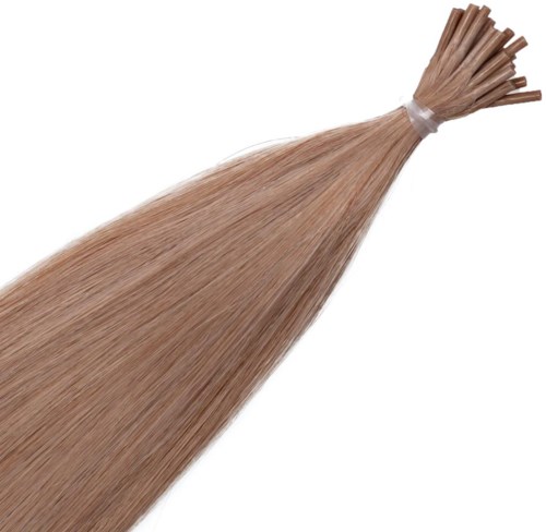En bunt långt, rakt, ljusbrunt hår som är knutet i toppen.