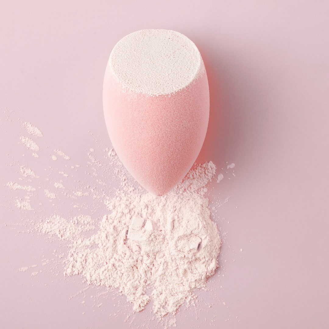 Real Techniques Miracle Powder Sponge (obrázok 4)