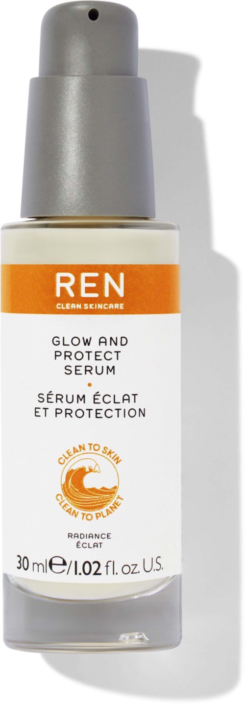 Flaskor av REN Glow and Protect Serum med orange och vit etikett, silverlock och liten storlek.