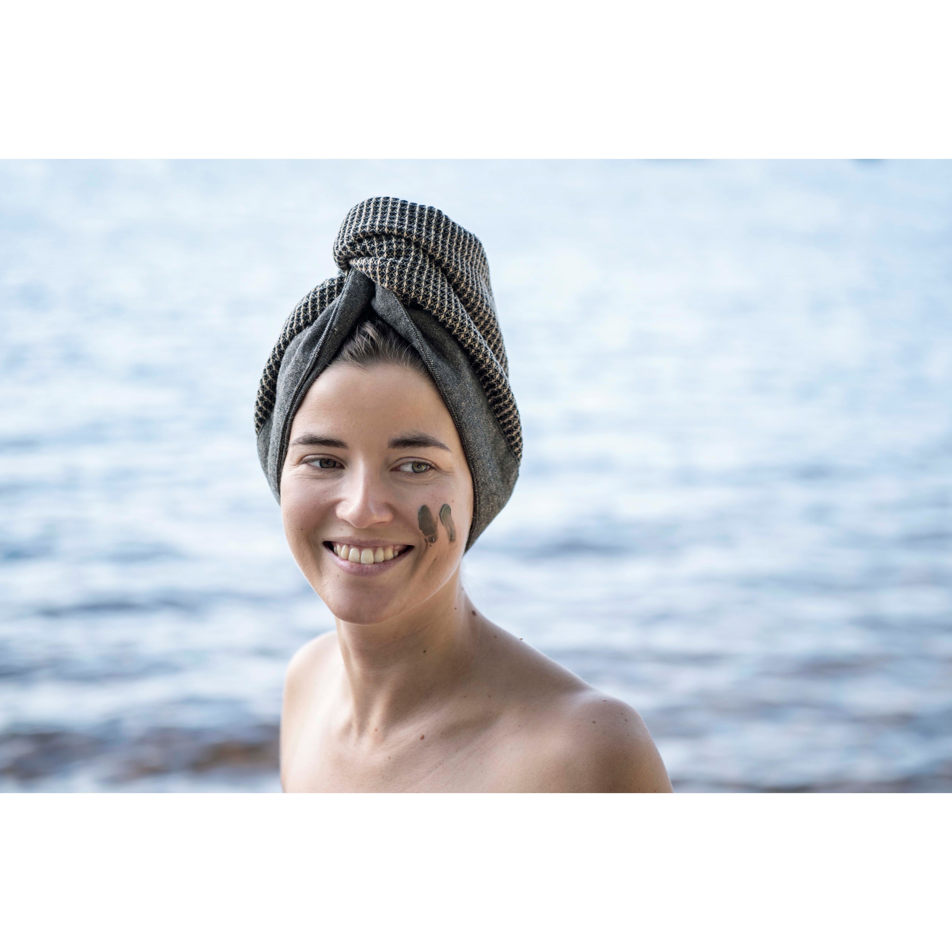 Rento Kenno Hair towel 30x72 cm Black/Beige (obrázok 6)